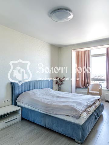 Академіка Шалімова вул., 70/2