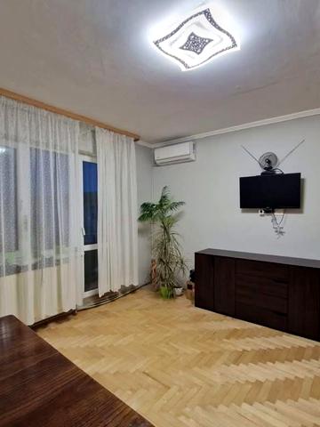 Марії Заньковецької вул., 64