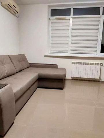 Володимира Івасюка просп. (Героїв Сталінграду), 2-Д