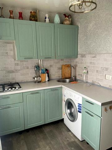 Академіка Янгеля вул., 7