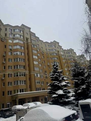 Миру вул., 41