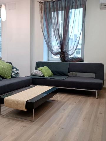 Костельна вул., 11