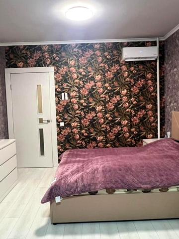 Бориса Гмирі вул., 9