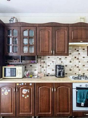 Юліана Целевича вул., 34/1