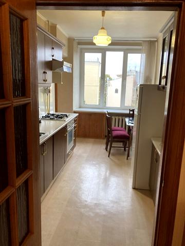 Ірининська вул., 3