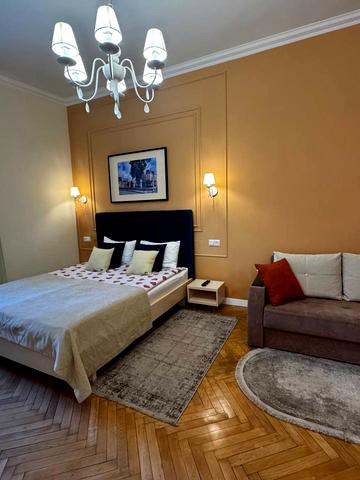 Василя Стефаника вул., 11