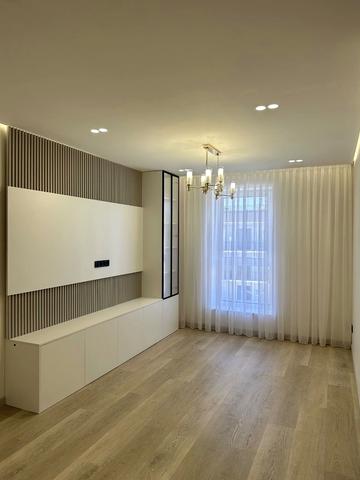 Миру вул., 7, к. 2