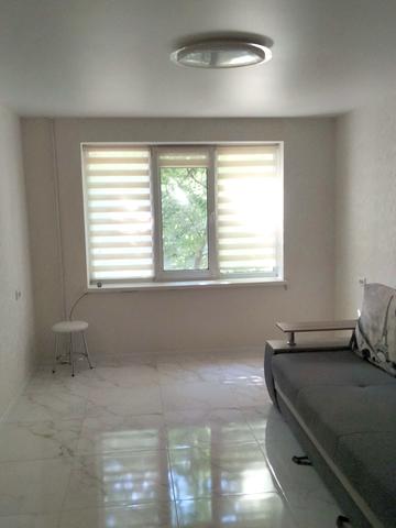 Леоніда Каденюка вул. (Пацаєва), 14 к1