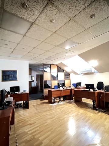 Студентська вул., 5/2а