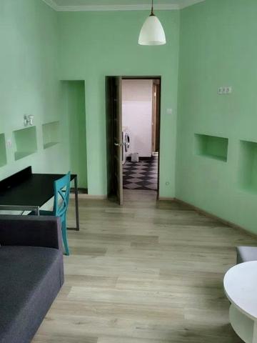 Братів Міхновських вул. (Московська), 26