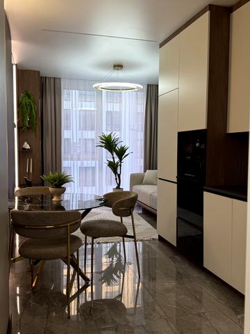 Дениса Січинського вул., (Будинок 4)