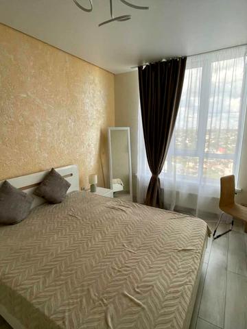 Каховська вул., 62