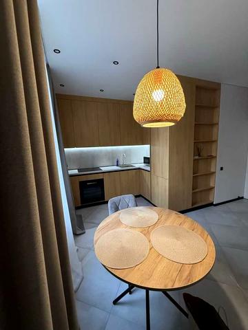 Валерія Самофалова вул. (Каманіна), 16а/2