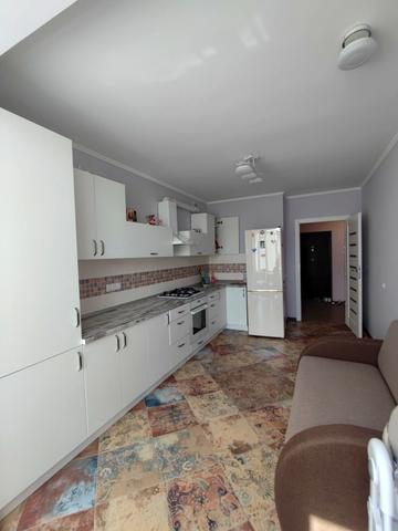 Андрія Мельника вул., 10 к4