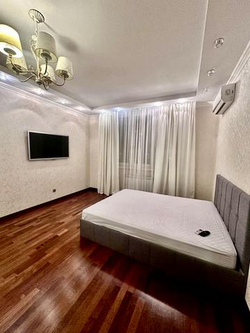 Єлизавети Чавдар вул., 5