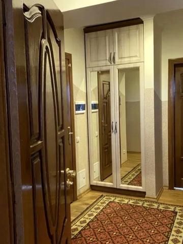 Червоної Калини вул., 4-А