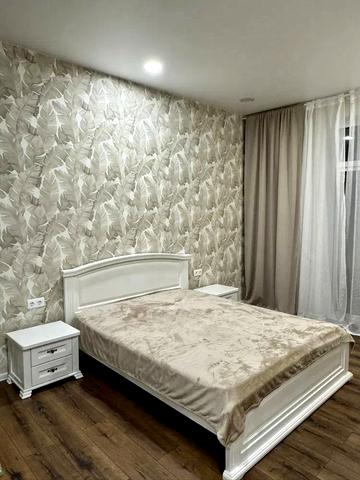 Перлинна вул., 4