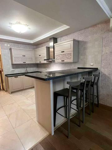 Голосіївський просп. (40-річчя Жовтня), 60