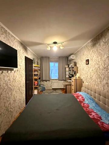 Петра Калнишевського просп. (Косіора), 33