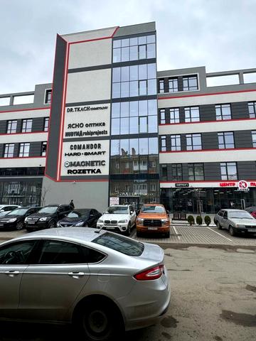 Ясська вул. (Миколи Ковальчука), 3