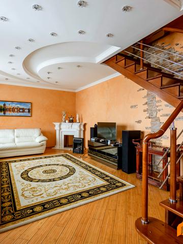 Єжи Ґедройця вул. (Тверська), 2