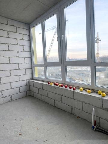 Незалежності просп., (Будинок 1)