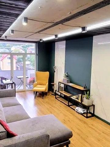 Степана Ленкавського вул., 10