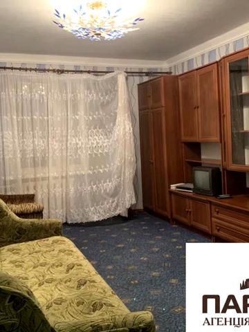 Велика Набережна вул. (50-річчя СРСР), 21