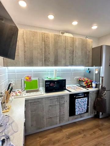 Миру вул., 61