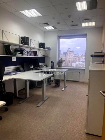 Жилянська вул., 59