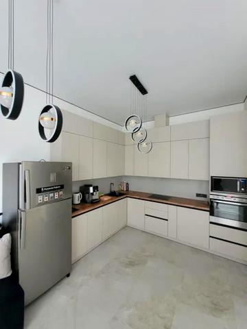 Залізнична вул., 9Б