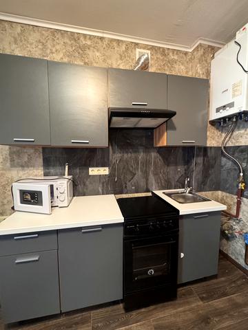 Ярова вул. (Червоноармійська), 214