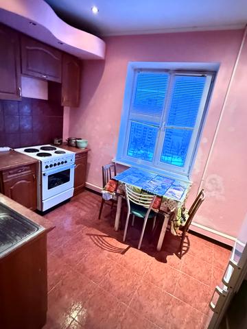 Чорнобильська вул., 24/26