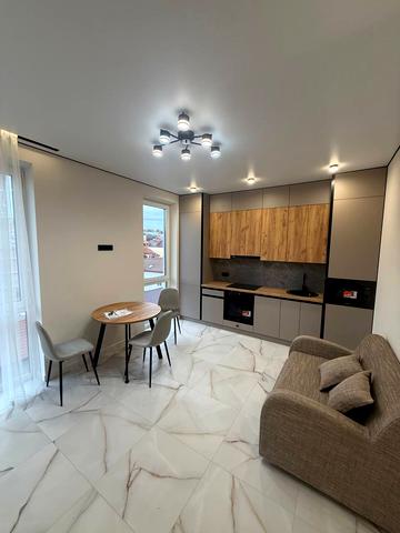 Собранецька вул., (Будинок 4)