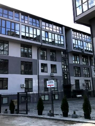 Радистів вул., 24