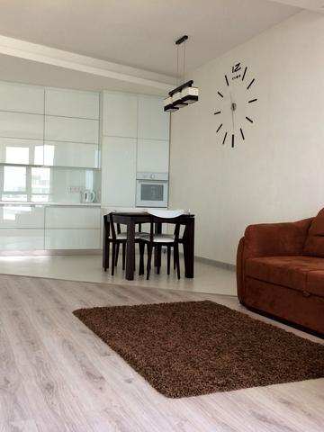 Літературна вул., 12а, к.1