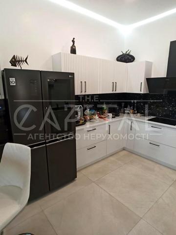 Бучанське шосе, 42