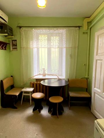 Михайлівська вул., 54