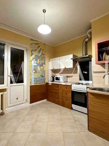 Олександри Екстер вул. (Марини Цвєтаєвої), 3