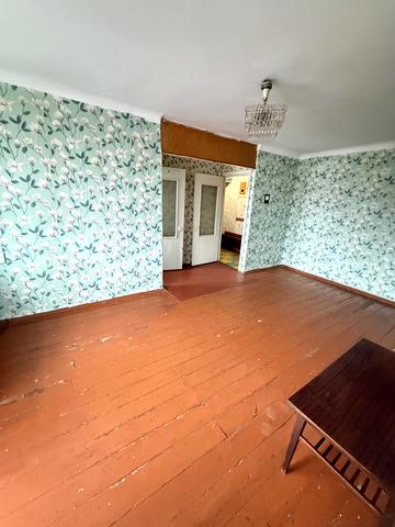 Соборна пл. (Червона), 3