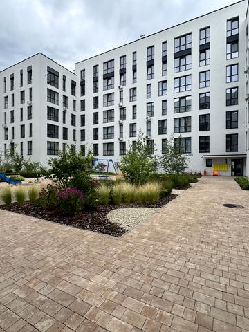 Августина Волошина вул., 24