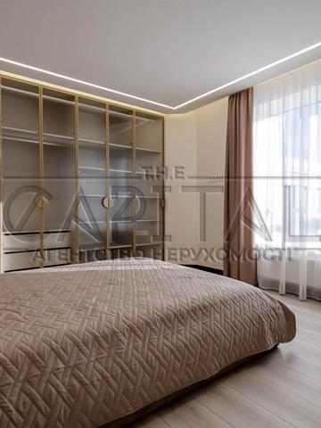 Золотоустівська вул., 25