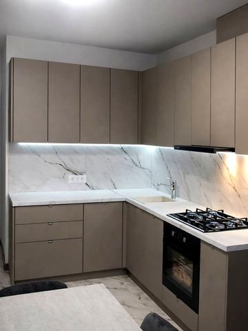 Шкільна вул., 4-А