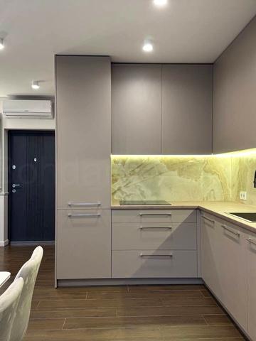 Василя Гаджеги вул., (Будинок 5)