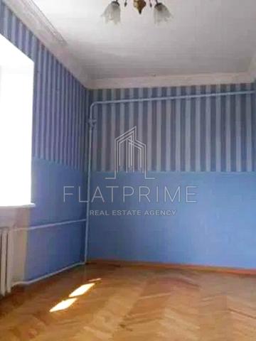 Смілянська вул., 1