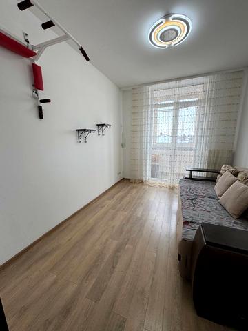 Центральна вул., 11