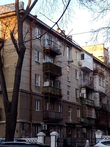 Ніжинська вул., 73