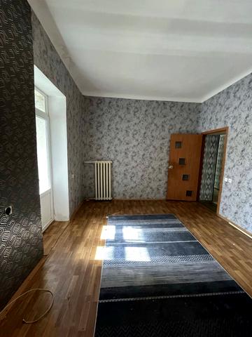 Авіаційна вул., 3