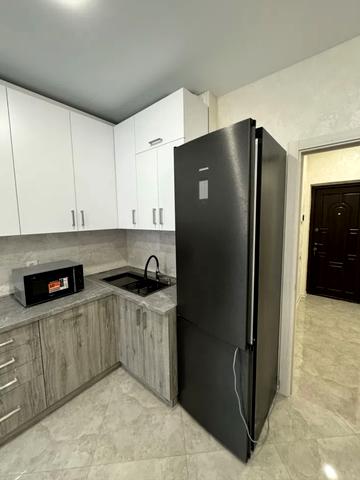 Угорська вул., 14є