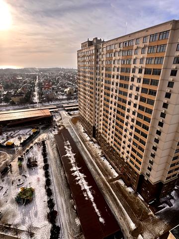 Перлинна вул., 10